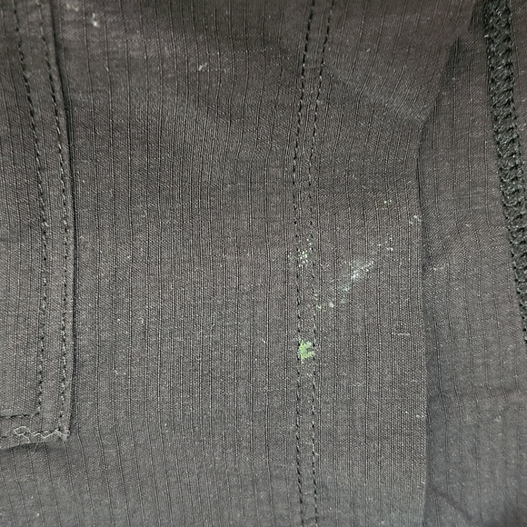 Athleta Trekkie North Shorts, athletic shorts, black, button zip waist, sz 0 - Picture 4 of 12